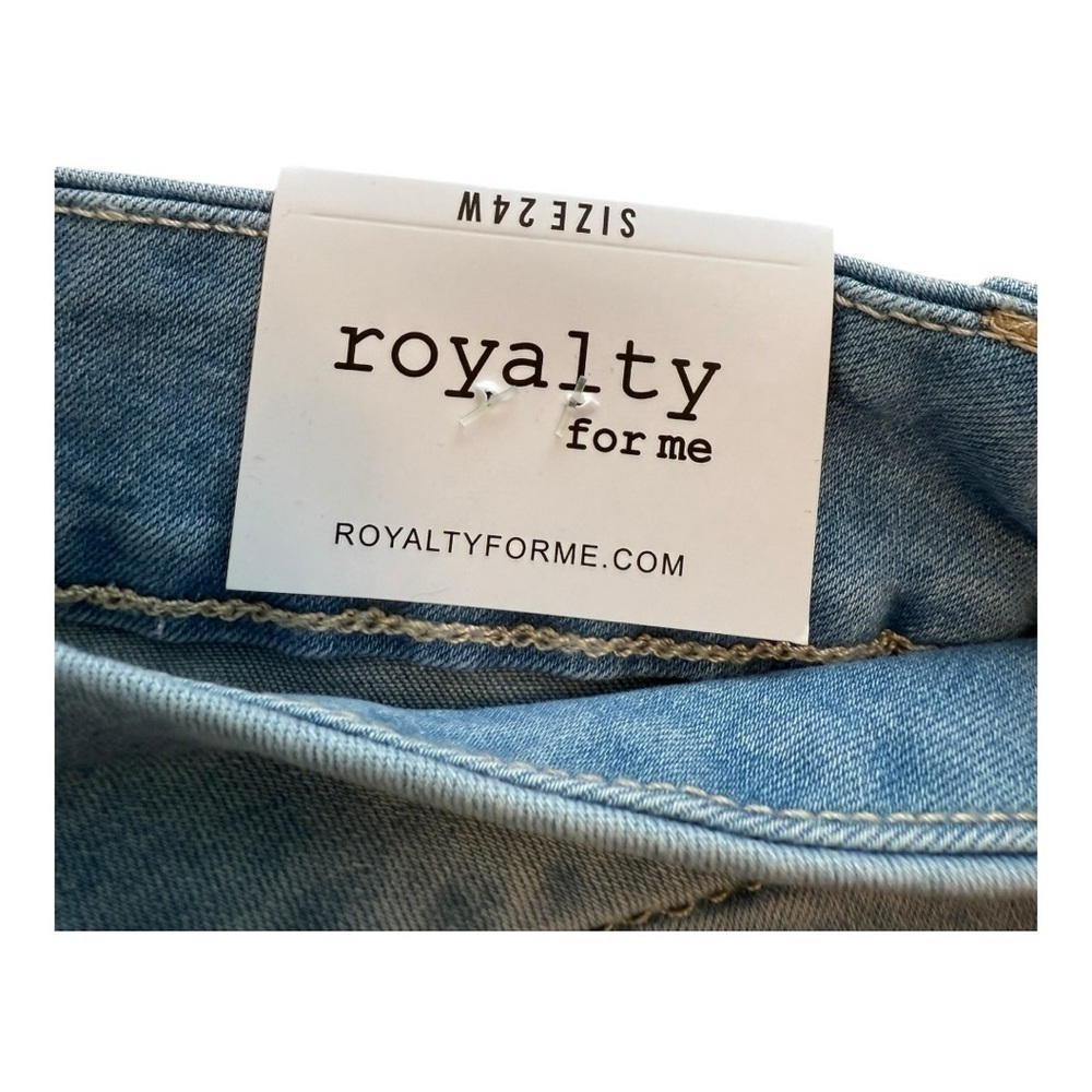 Royalty For Me Plus Size High Rise Exposed Button Fly Cuffed Denim Shorts - 24W - Picture 6 of 12